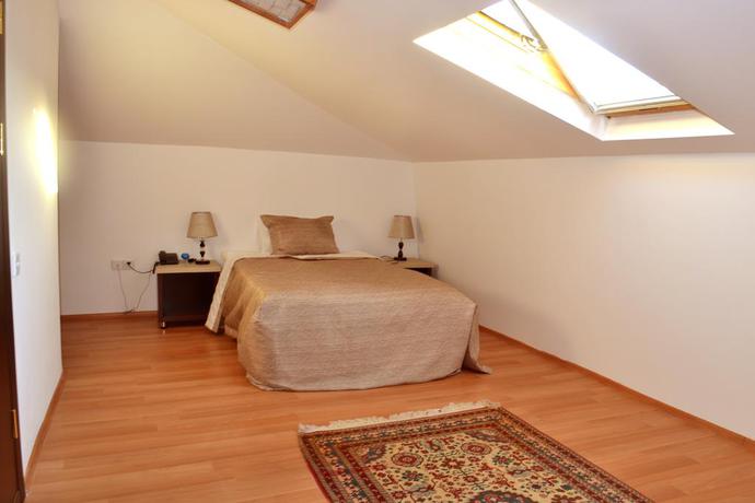 Imagen de la habitación del Hotel Nemi. Foto 9