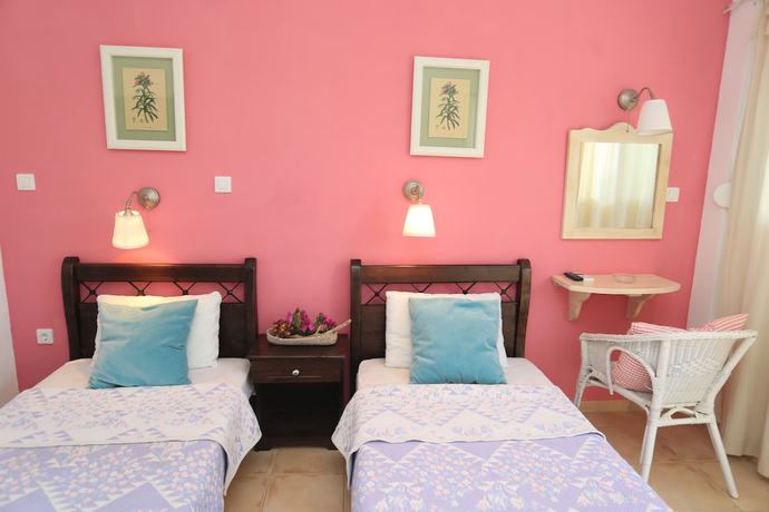 Imagen de la habitación del Hotel Nemo Studios. Foto 3