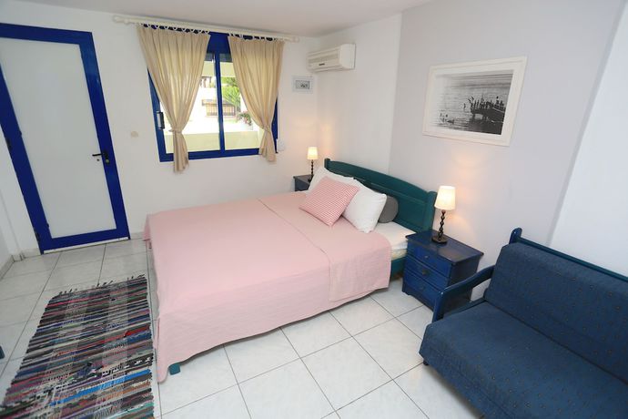 Imagen de la habitación del Hotel Nemo Studios. Foto 19