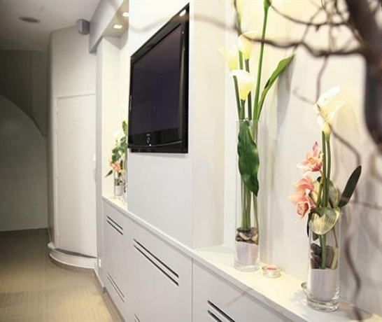 Imagen de los interiores del Hotel Nemours. Foto 18