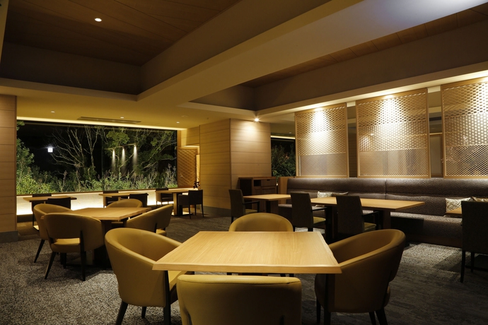 Imagen del bar/restaurante del Hotel Nemu Resort Nemu. Foto 5