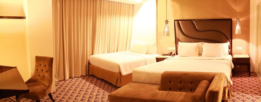 Imagen de la habitación del Hotel Nemuru Grand Bellevue Radio Dalam. Foto 4