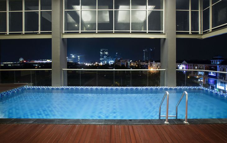 Imagen general del Hotel Nemuru Grand Bellevue Radio Dalam. Foto 1