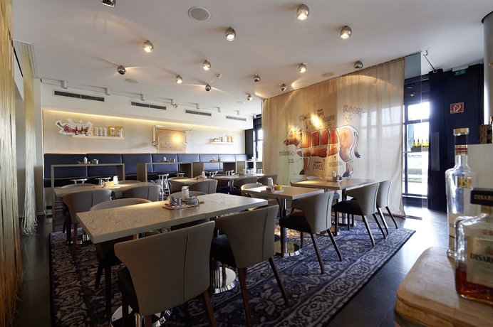 Imagen del bar/restaurante del Hotel Nena Hotel Bremen by LESA. Foto 3