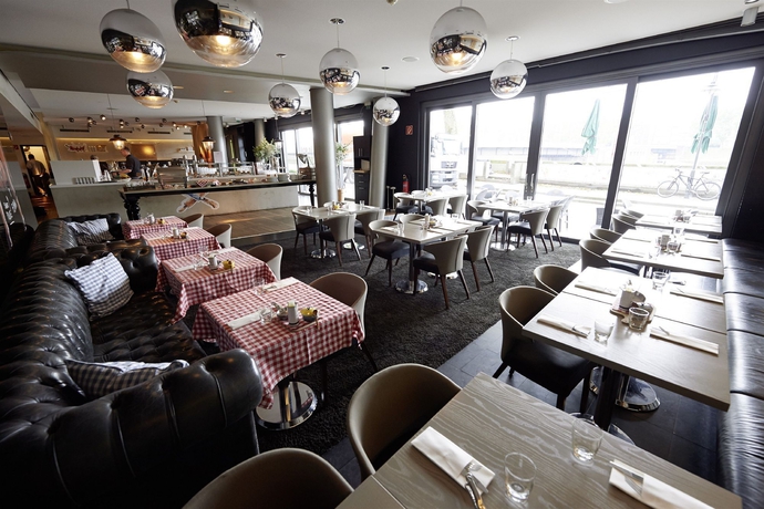 Imagen del bar/restaurante del Hotel Nena Hotel Bremen by LESA. Foto 4