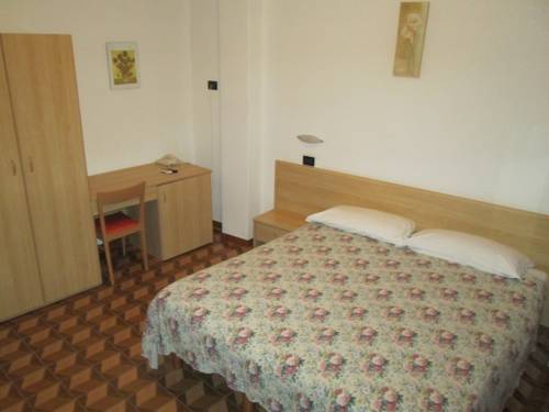 Imagen de la habitación del Hotel Neni. Foto 3