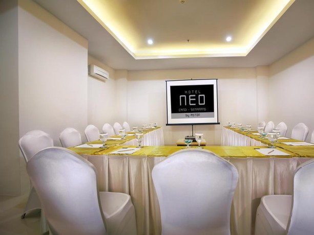 Imagen de los interiores del Hotel Neo Candi Simpang Lima - Semarang By Aston. Foto 9