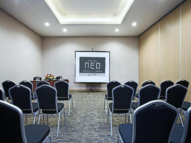 Imagen de los interiores del Hotel Neo Cirebon By Aston. Foto 10