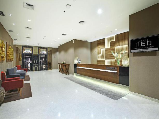 Imagen de los interiores del Hotel Neo Cirebon By Aston. Foto 12
