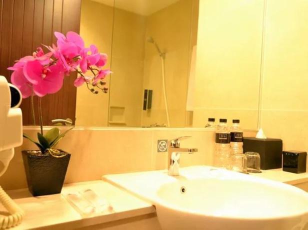 Imagen de la habitación del Hotel Neo Cirebon By Aston. Foto 8