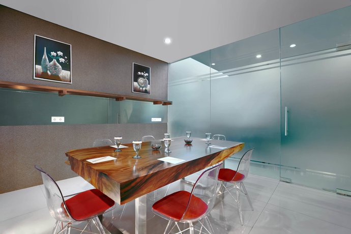 Imagen de los interiores del Hotel Neo Gubeng - Surabaya By Aston. Foto 16