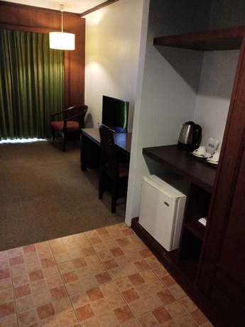 Imagen de la habitación del Hotel Neo Hatyai. Foto 11