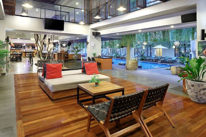 Imagen de los interiores del Hotel Neo + Kuta Legian by ASTON. Foto 12