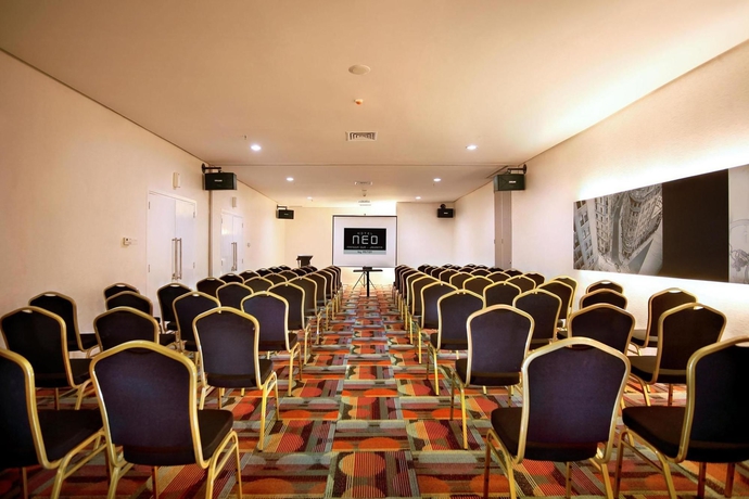 Imagen de los interiores del Hotel Neo Mangga Dua By Aston. Foto 14
