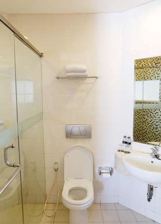 Imagen de la habitación del Hotel Neo Melawai By Aston. Foto 7
