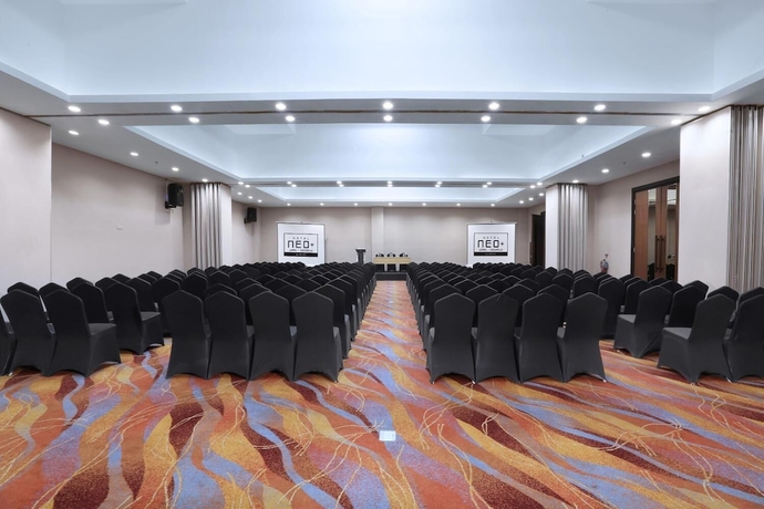 Imagen de los interiores del Hotel Neo+ Waru Sidoarjo By Aston. Foto 16