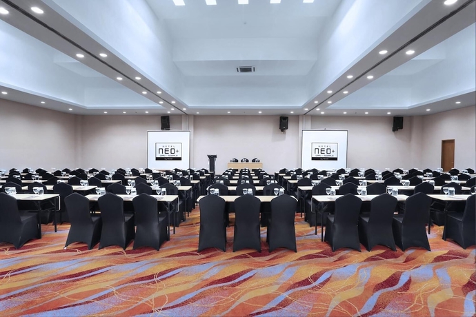 Imagen de los interiores del Hotel Neo+ Waru Sidoarjo By Aston. Foto 17