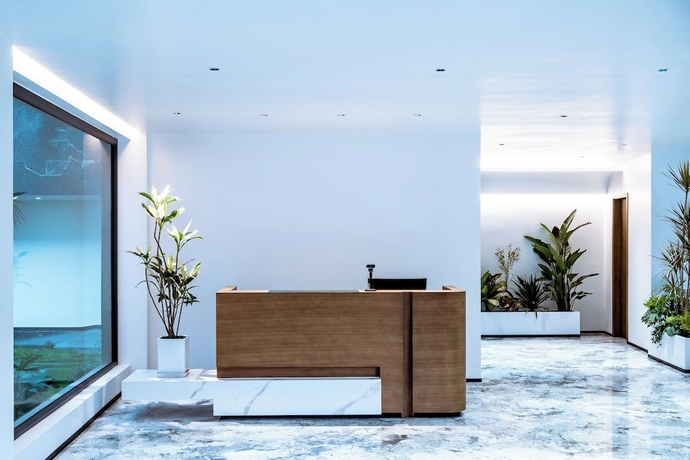 Imagen de los interiores del Hotel Neo-garden. Foto 16