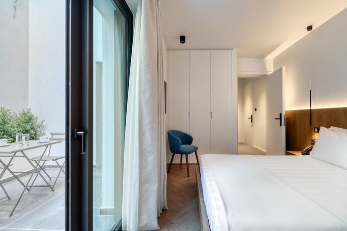 Imagen de la habitación del Hotel Neoma. Foto 17