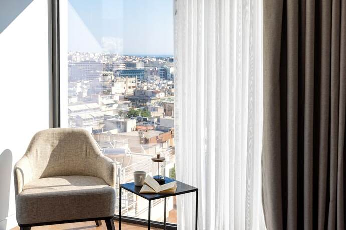 Imagen de la habitación del Hotel Neoma. Foto 19