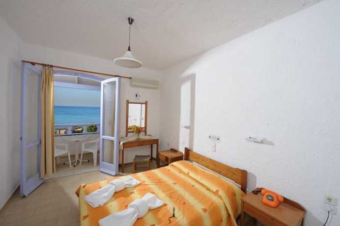 Imagen de la habitación del Hotel Neon. Foto 5