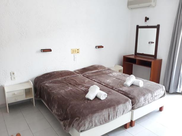 Imagen de la habitación del Hotel Neon. Foto 9