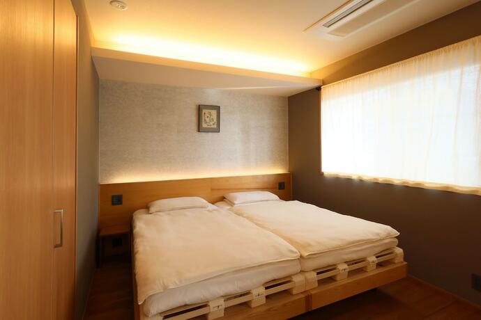 Imagen general del Hotel Neon, Kanazawa. Foto 6