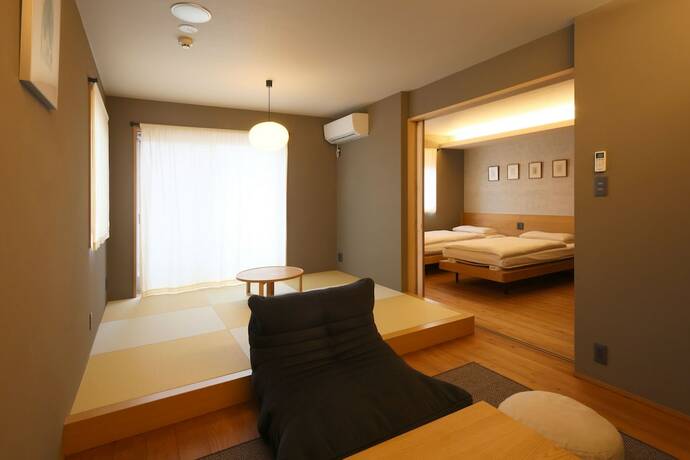 Imagen de la habitación del Hotel Neon, Kanazawa. Foto 25