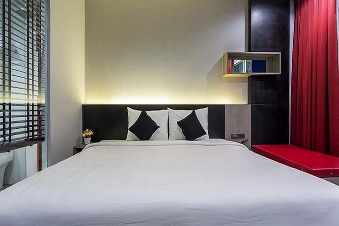 Imagen de la habitación del Hotel Neon Patong. Foto 6