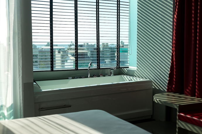 Imagen de la habitación del Hotel Neon Patong. Foto 9