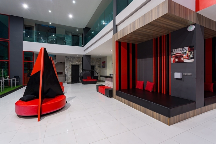 Imagen de los interiores del Hotel Neon Patong. Foto 19