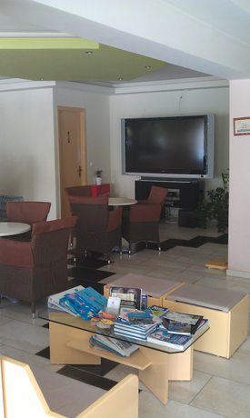 Imagen de los interiores del Hotel Neon, Stalos. Foto 18