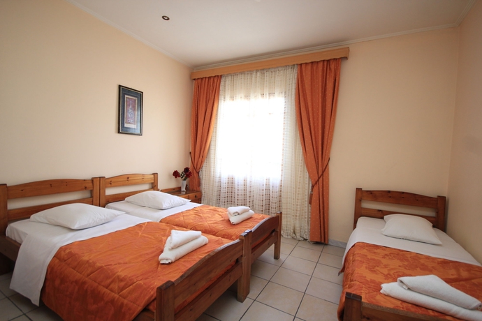 Imagen de la habitación del Hotel Neos Olympos. Foto 6