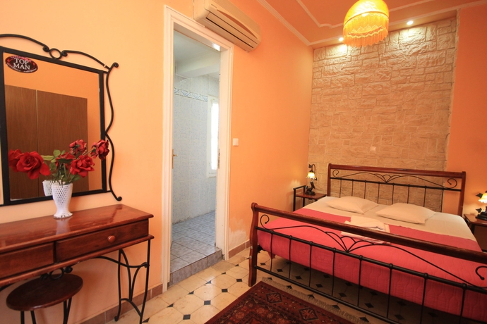 Imagen de la habitación del Hotel Neos Olympos. Foto 8