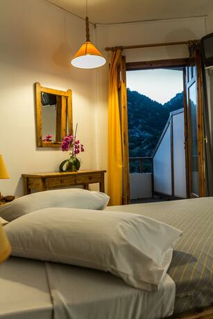 Imagen de la habitación del Hotel Neos Omalos. Foto 18