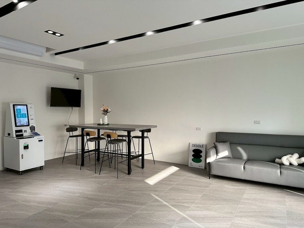 Imagen de los interiores del Hotel Neostay. Foto 9