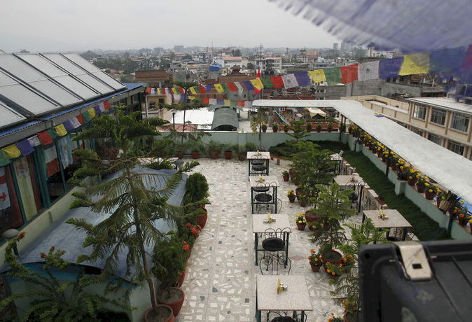 Imagen de los exteriores del Hotel Nepalaya. Foto 10