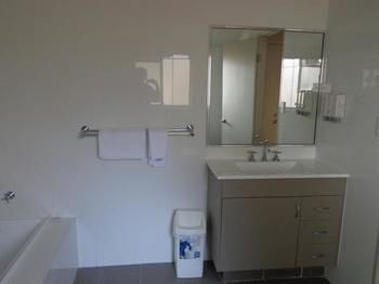 Imagen de los exteriores del Hotel Nepean By Gateway Lifestyle Holiday Parks. Foto 11