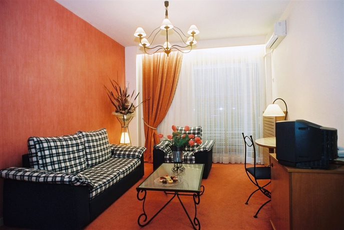 Imagen de los interiores del Hotel Nepheli Hotel. Foto 12