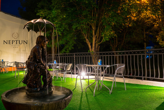 Imagen de los exteriores del Hotel Neptun Eforie Nord. Foto 5
