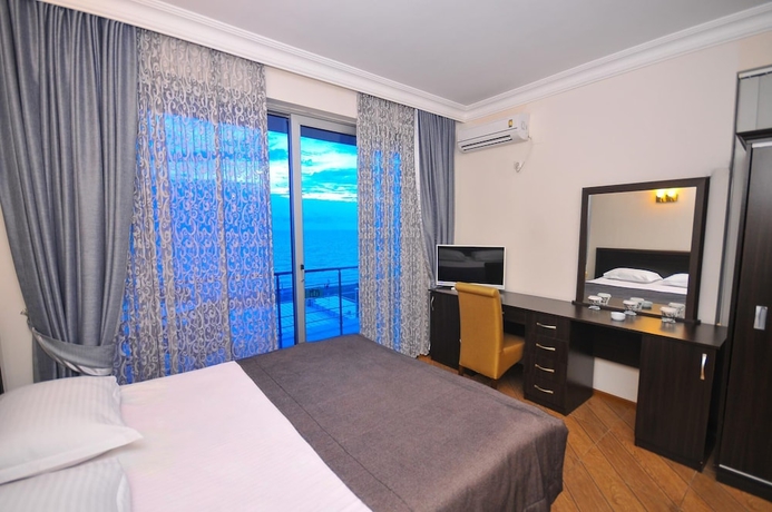 Imagen de la habitación del Hotel Neptun Palace Kvariati. Foto 3