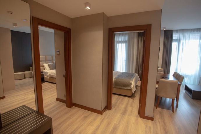 Imagen de la habitación del Hotel Neptun Palace Kvariati. Foto 8