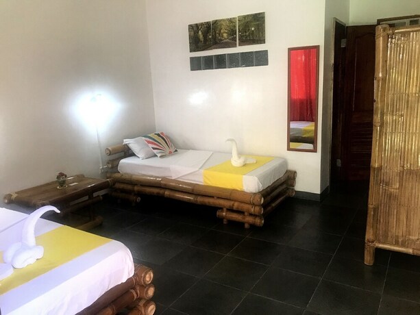 Imagen de la habitación del Hotel Neptune Diving Resort Santander. Foto 26