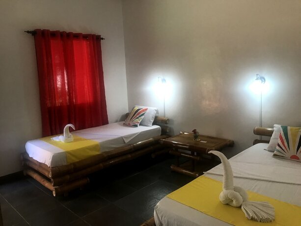 Imagen de la habitación del Hotel Neptune Diving Resort Santander. Foto 28