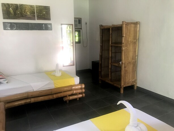 Imagen de la habitación del Hotel Neptune Diving Resort Santander. Foto 32