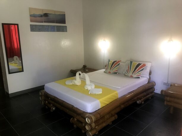 Imagen de la habitación del Hotel Neptune Diving Resort Santander. Foto 33