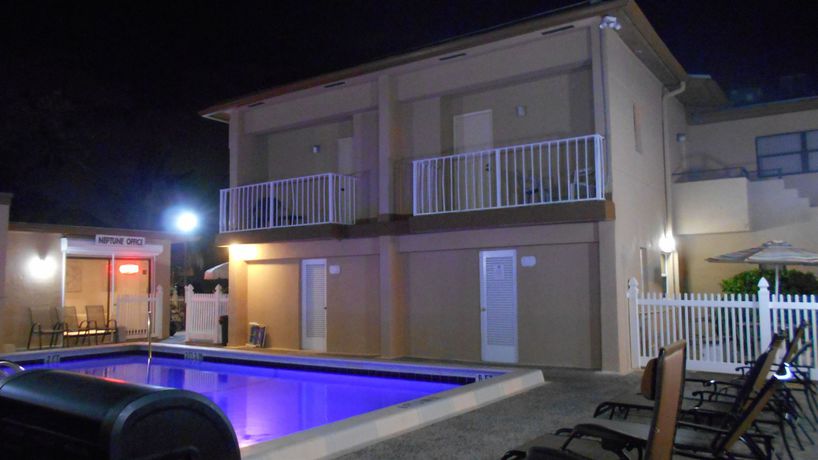 Imagen de los interiores del Hotel Neptune Hollywood Beach. Foto 13