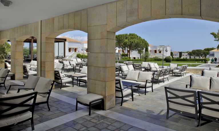 Imagen de los interiores del Hotel Neptune Luxury Resort. Foto 10