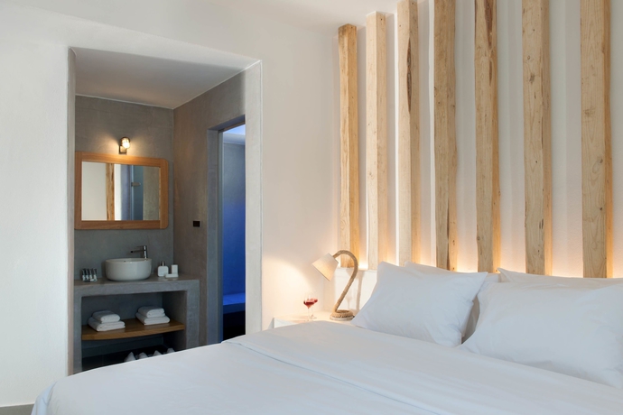 Imagen de la habitación del Hotel Neptune Luxury Spa Suites. Foto 8