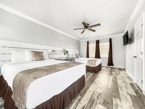 Imagen de la habitación del Hotel Neptune Oceanfront Rentals. Foto 20